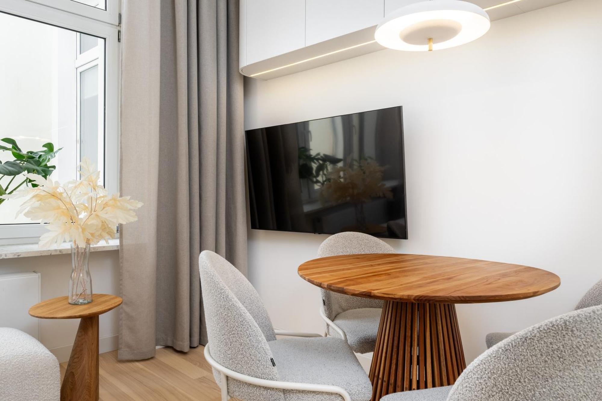 The Champagne Center Apartament Warszawa